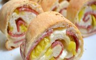 طرز تهیه پیتزا رولی در منزل